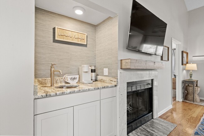 Photo - Furnished All-Inclusive 4bed/3bath condo available 12/1/25-2/28/26