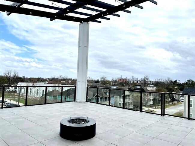 Foto del edificio - 401 W 25th St