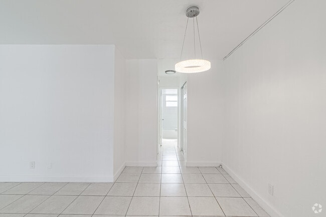 1BR, 1BA - 712SF - Edge Apartments