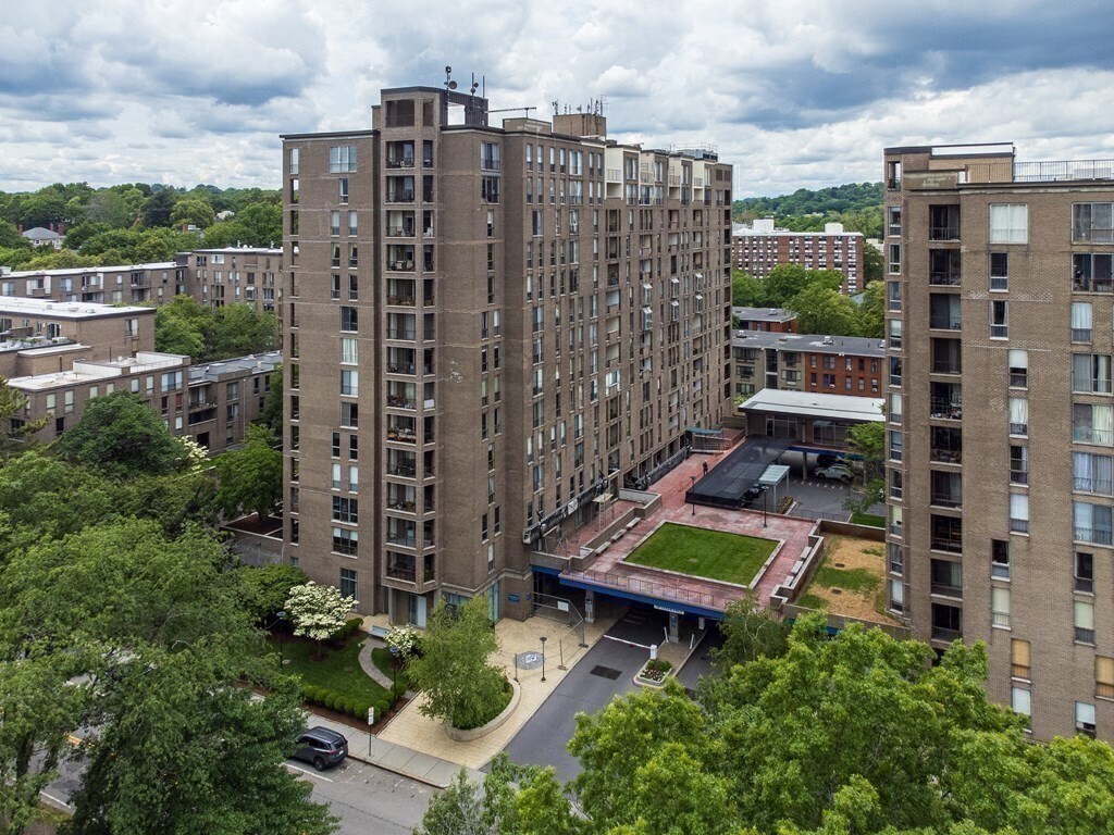 77 Pond Ave Unit 704, Brookline, MA 02445 Condo for Rent in Brookline