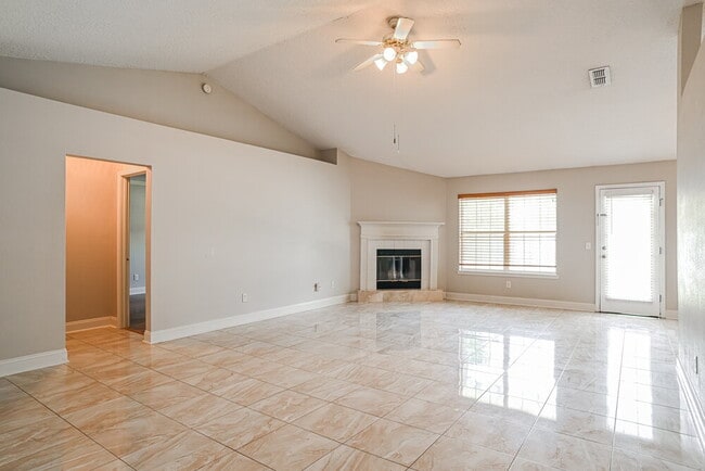 Building Photo - 253 Carolina Jasmine Ln