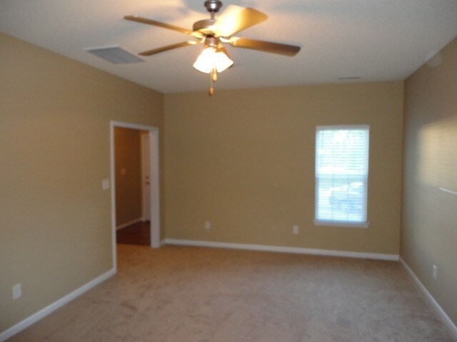 Foto del edificio - 3840 Pine Barren Ln