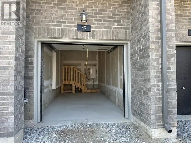 Building Photo - 49 Gateway Dr