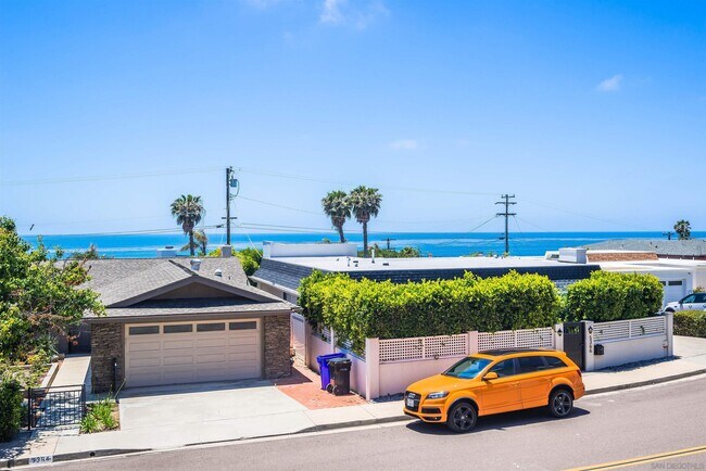 Building Photo - 5366 La Jolla Blvd
