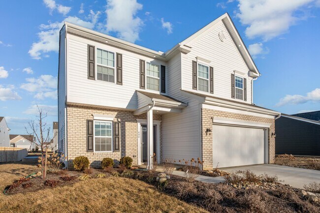 Foto del edificio - 484 Creekside Dr