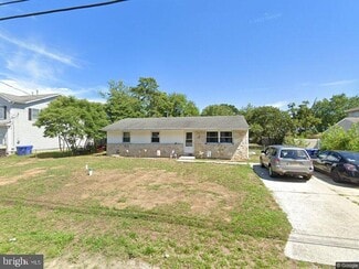 Building Photo - 307 Cherokee Dr