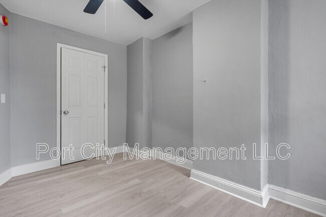 Building Photo - 1334 N Luzerne Ave