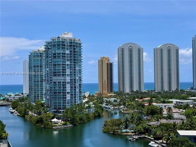 Foto del edificio - 400 Sunny Isles Blvd