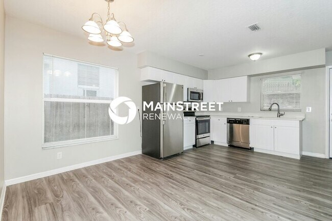 Building Photo - 4 Bedroom Pet-Friendly Home in Tampa, FL w...