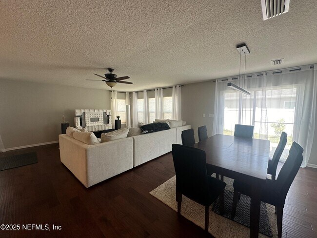 Foto del edificio - 9567 Abby Glen Cir