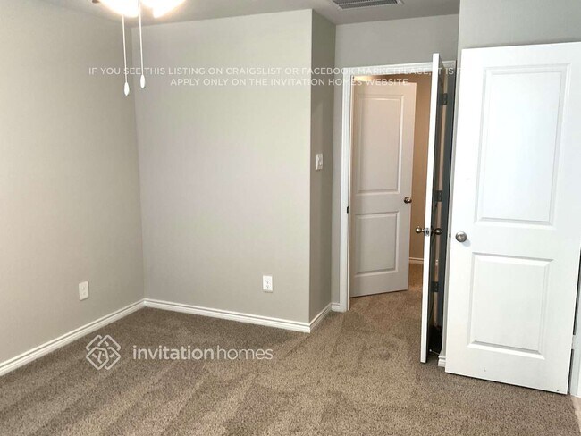 Foto del edificio - 7163 Blue Jay Way