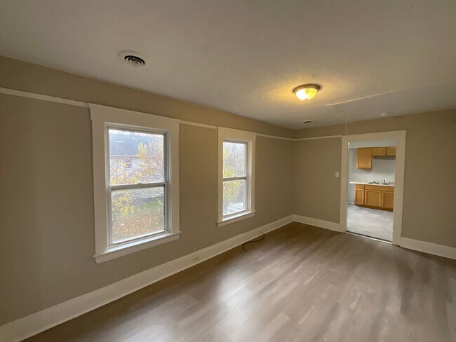 Building Photo - 3433 West 50th Street