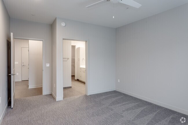 2BR, 2BA - Metropolis - The Backyard at One North