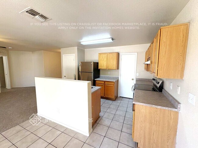 Foto del edificio - 7375 W Palo Verde Dr