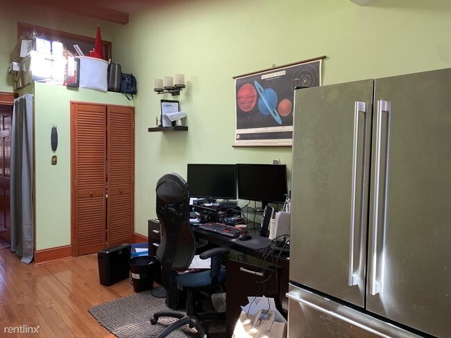Foto del edificio - 1734 Lamont St NW