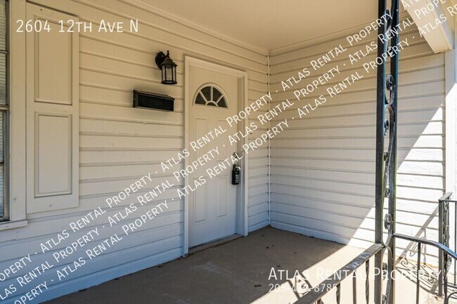 Foto del edificio - 2604 12th Ave N