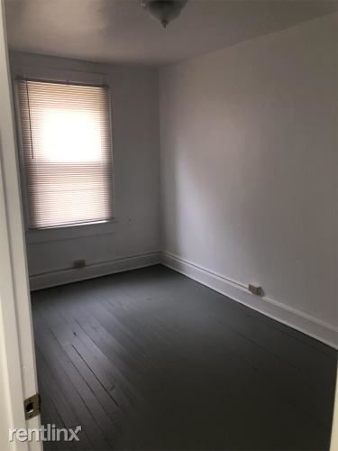 Foto del edificio - 3 br, 1 bath House - 2558 Frederick Ave