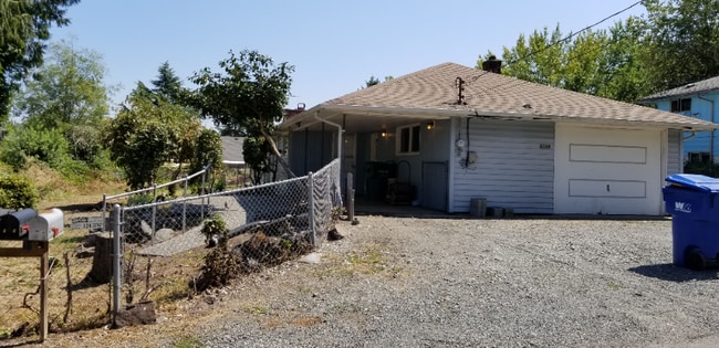 Building Photo - 9128 48th Ave S