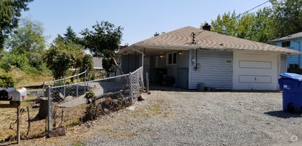 Building Photo - 9128 48th Ave S