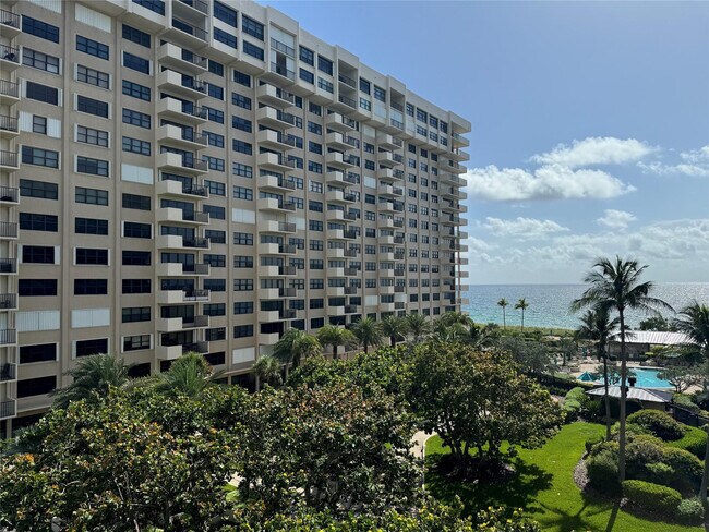 Foto del edificio - 4900 N Ocean Blvd