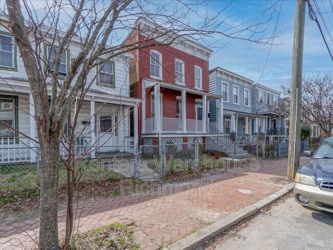 Building Photo - 2215 Venable St