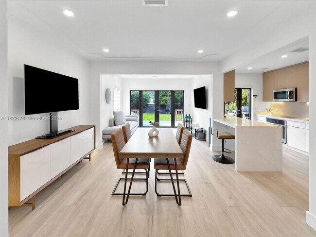 Foto del edificio - 130 SW 25th Rd