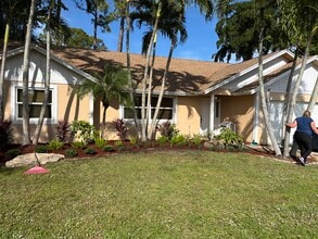 Building Photo - 13584 Exotica Ln
