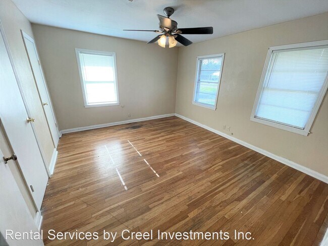 Foto del edificio - 3 br, 2 bath House - 105 9th Ave