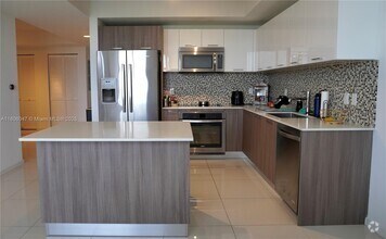 Building Photo - 5300 Paseo Blvd