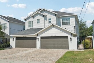 Building Photo - 307 S Arrawana Ave