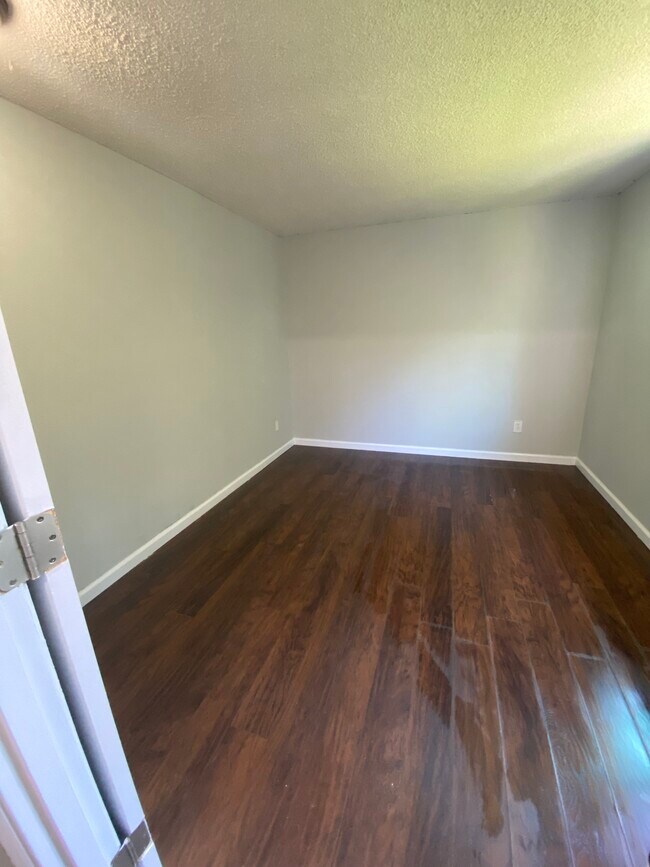 Foto del edificio - 10318 15th Ave Ct E