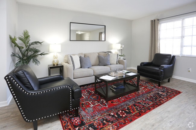 3BR, 2.5BA, 1,510 SF - Crystal Grove Townhomes