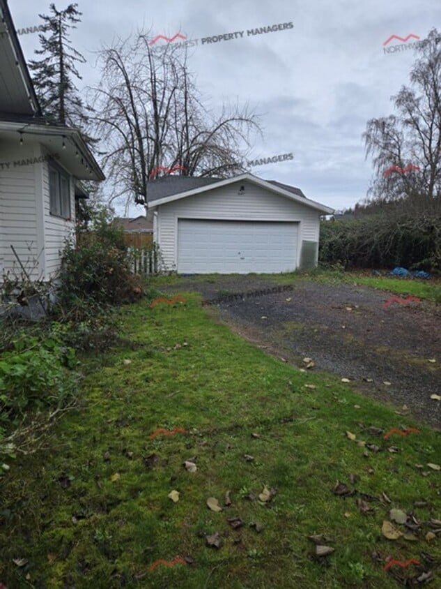 Foto del edificio - STATUS: AVAILABLE  | R331 | $1895