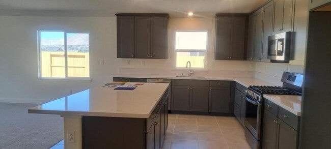 Building Photo - 640 Allerton Wy