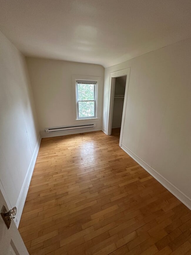 Foto del edificio - 1028 Ceape Ave