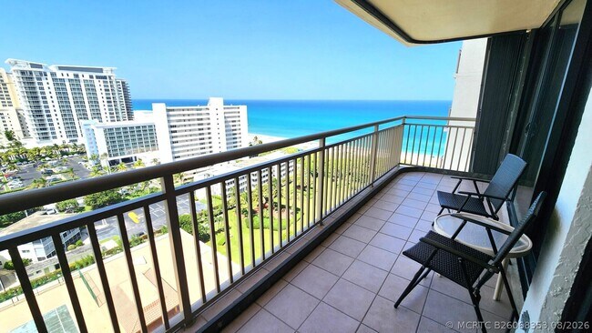 Foto del edificio - 3400 N Ocean Dr