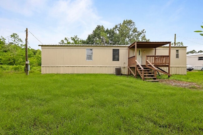 Building Photo - 22091 Bowden Dr
