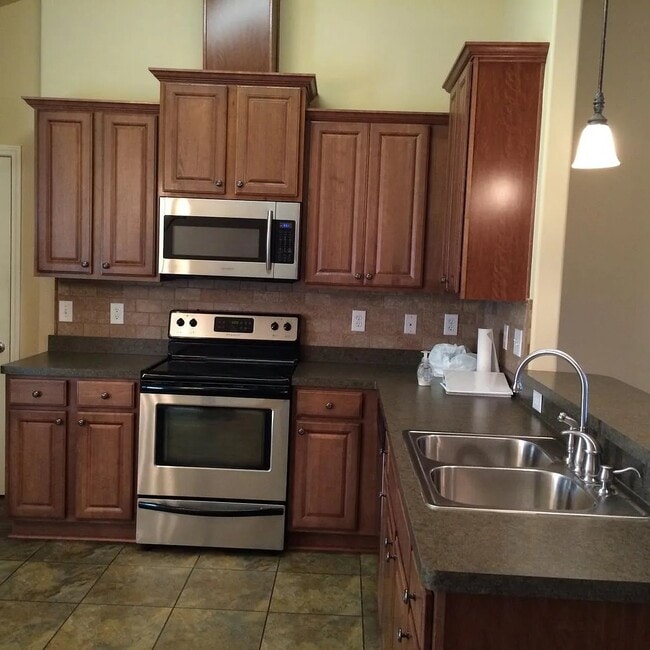 Building Photo - 108 Grantham Cir