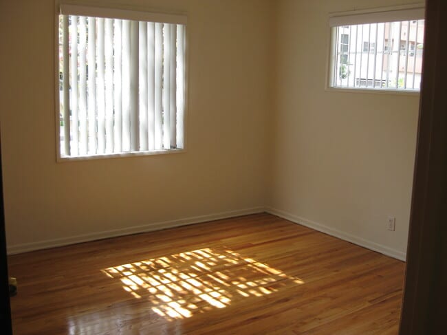 Building Photo - 11317 Otsego St