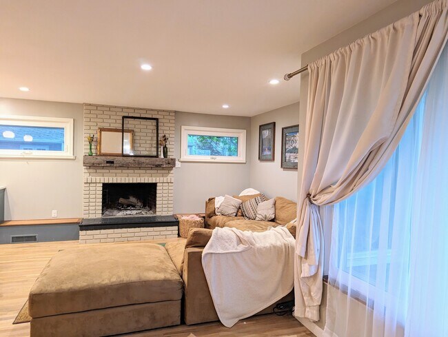 Foto del edificio - 1787 Inchcliff Rd