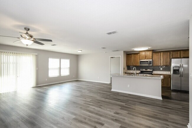 Building Photo - 354 Harley Dr