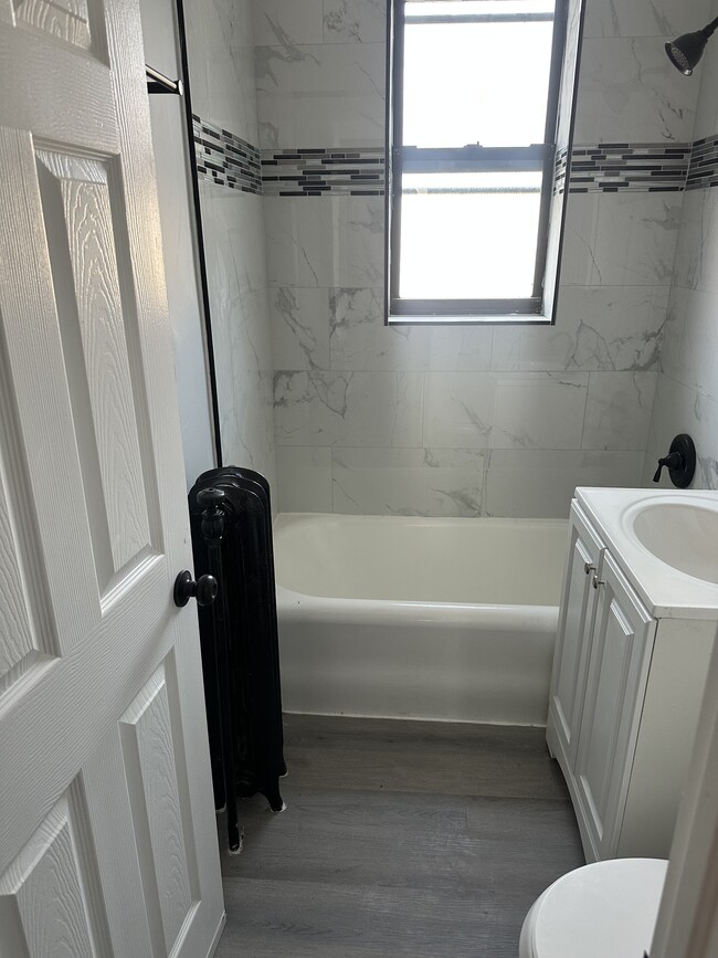 Foto del edificio - 3348 W Van Buren St