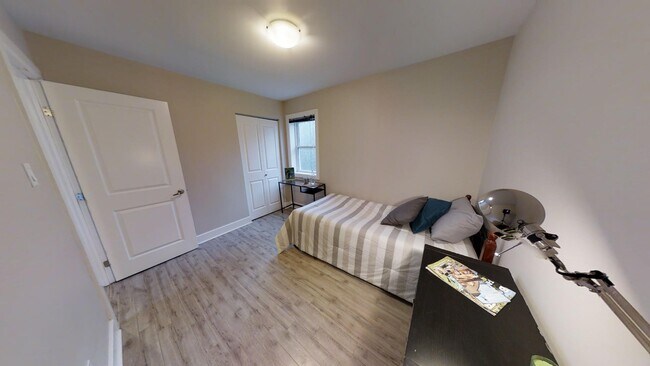 Building Photo - 5-Bedroom Basement Apartment Near Carleton University - All inclusive and Fully Furnished