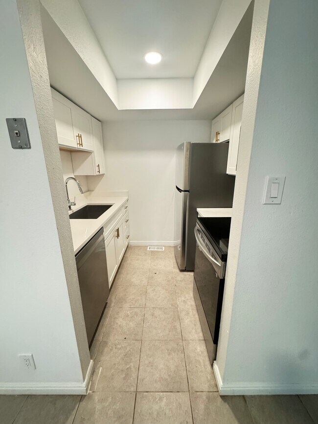 Foto del edificio - 120 G St