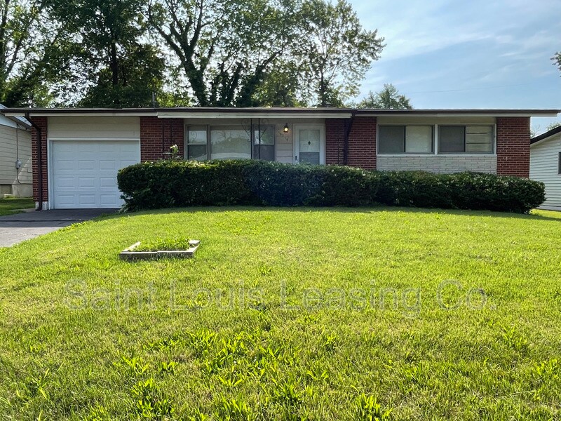 10318 Janson Dr, Dellwood, MO 63136 House Rental in Dellwood, MO