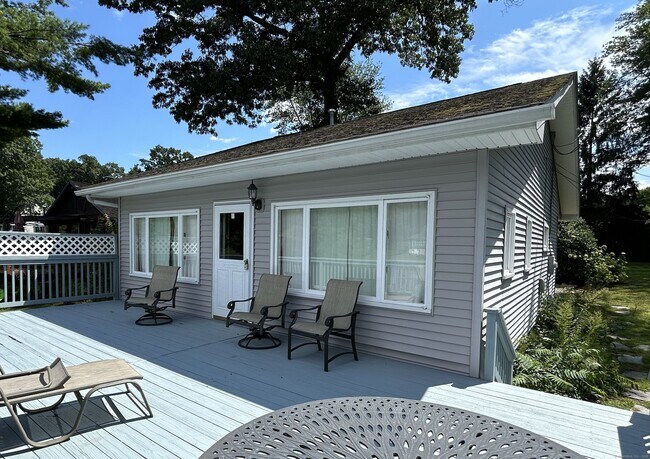 Foto del edificio - 153 Cottage Rd