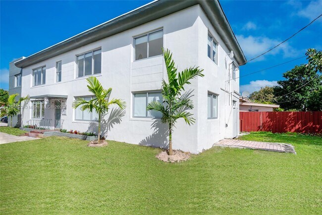 Foto del edificio - 732 82nd St