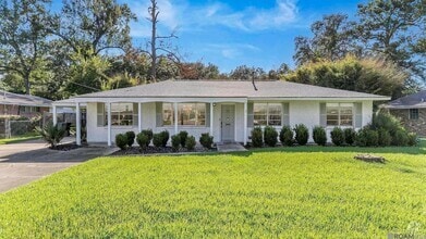 Building Photo - 220 Alello Dr