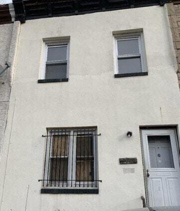 Photo - 3047 N Carlisle St House