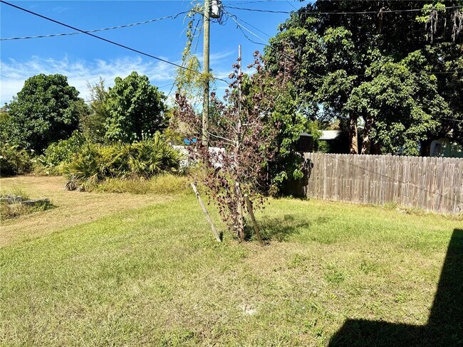 Building Photo - 1263 Somerset St